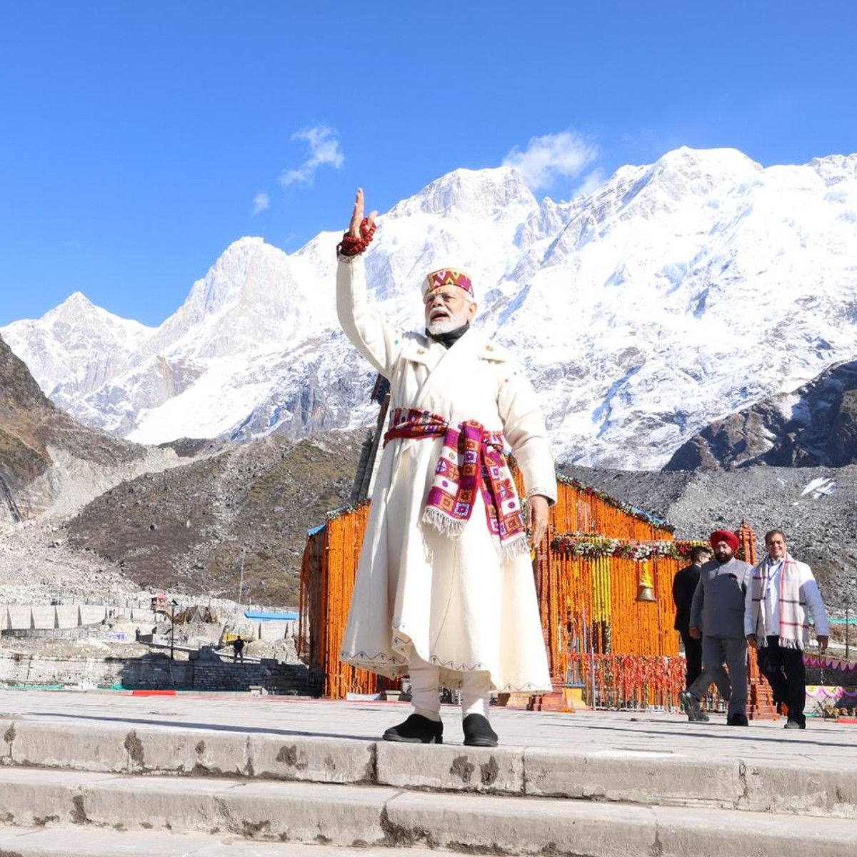 PM Modi arrives at Kedarnath temple in Uttarakhand - The Financial ...